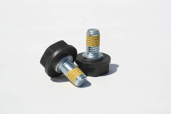pole screw M10 x 18mm, with thread lock and measuring point