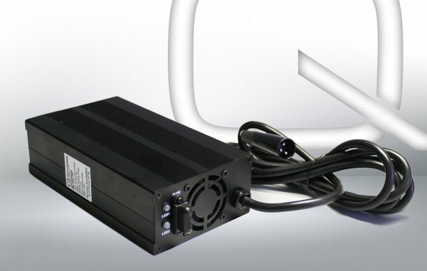 Q-Batteries BL 24-10 Charger XLR plug for lead acid batteries 24V - 10A charging current IU0U charg